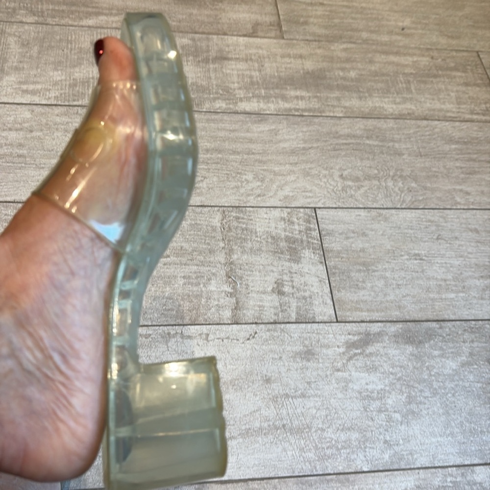 AUTHENTIC GUCCI RUBBER SANDALS - Picture 9 of 9